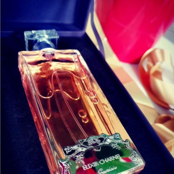 Meet your Posher! - Picture 2 of 2